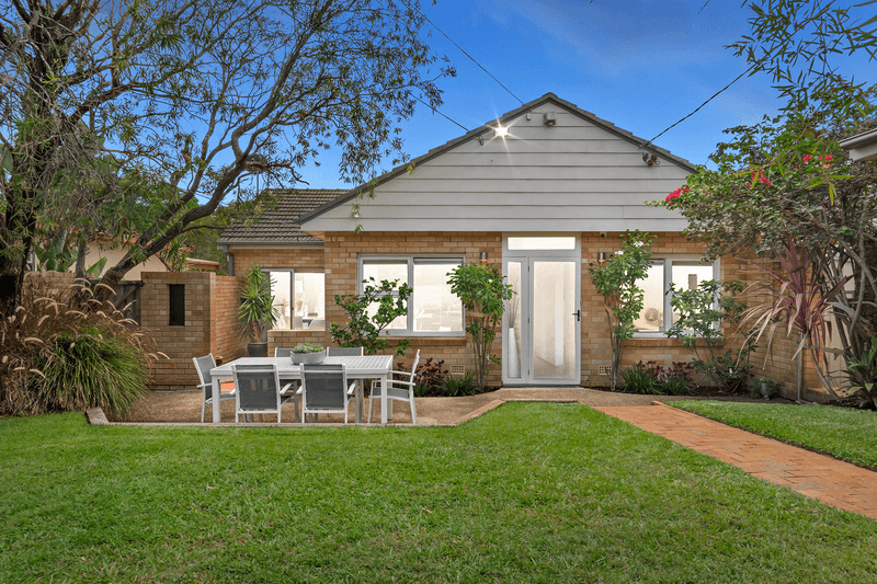 31 Canea Crescent, Allambie Heights, NSW 2100