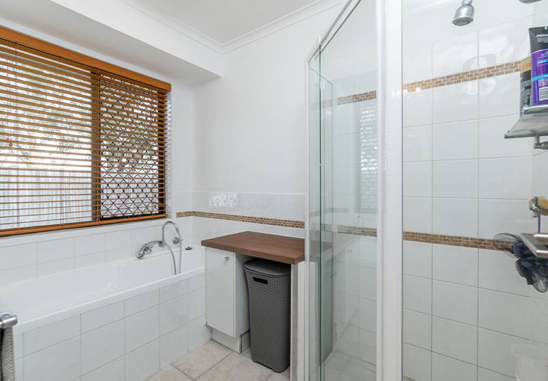 10 Ixora Court, REGENTS PARK, QLD 4118