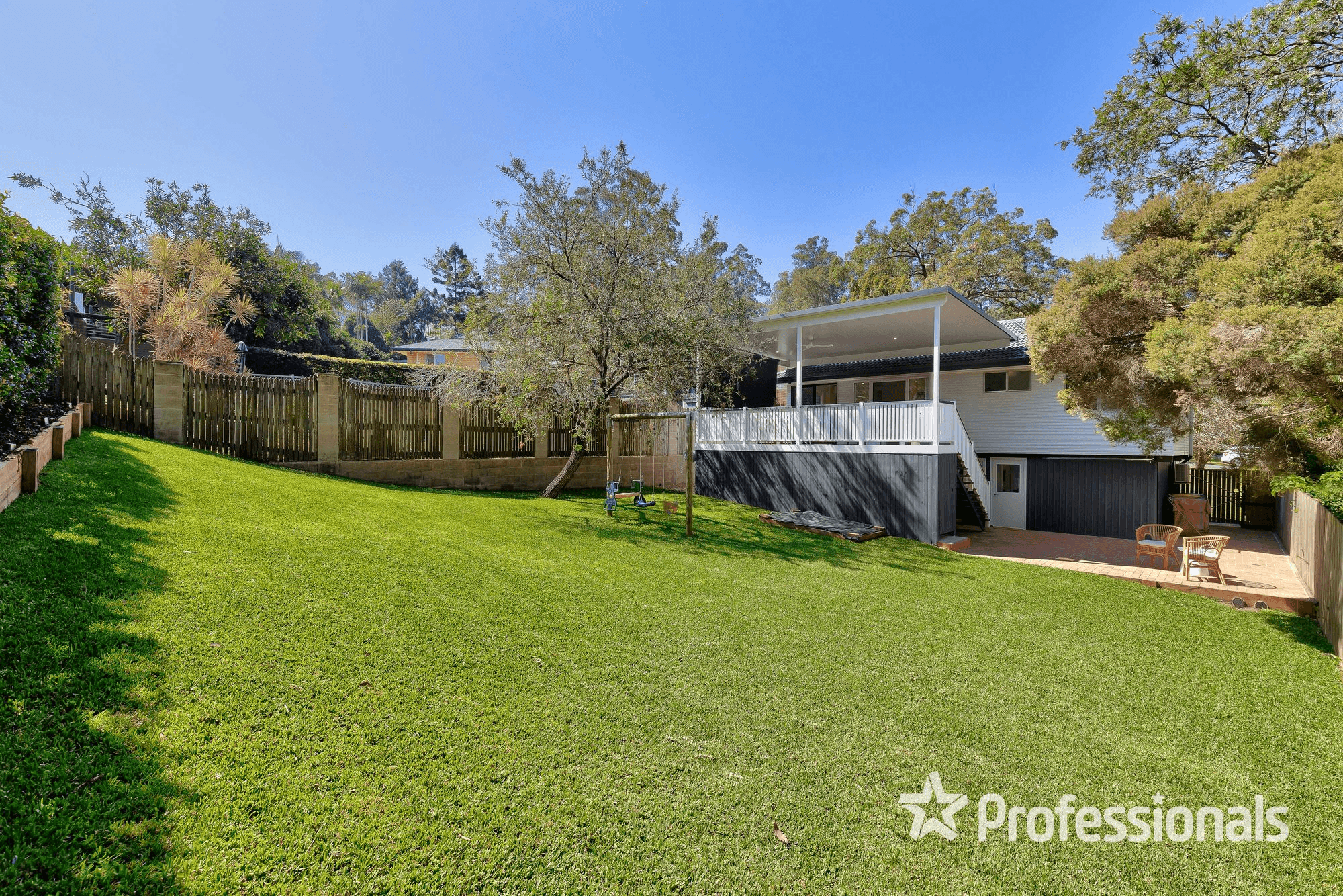 46 Illawarra Street, EVERTON HILLS, QLD 4053