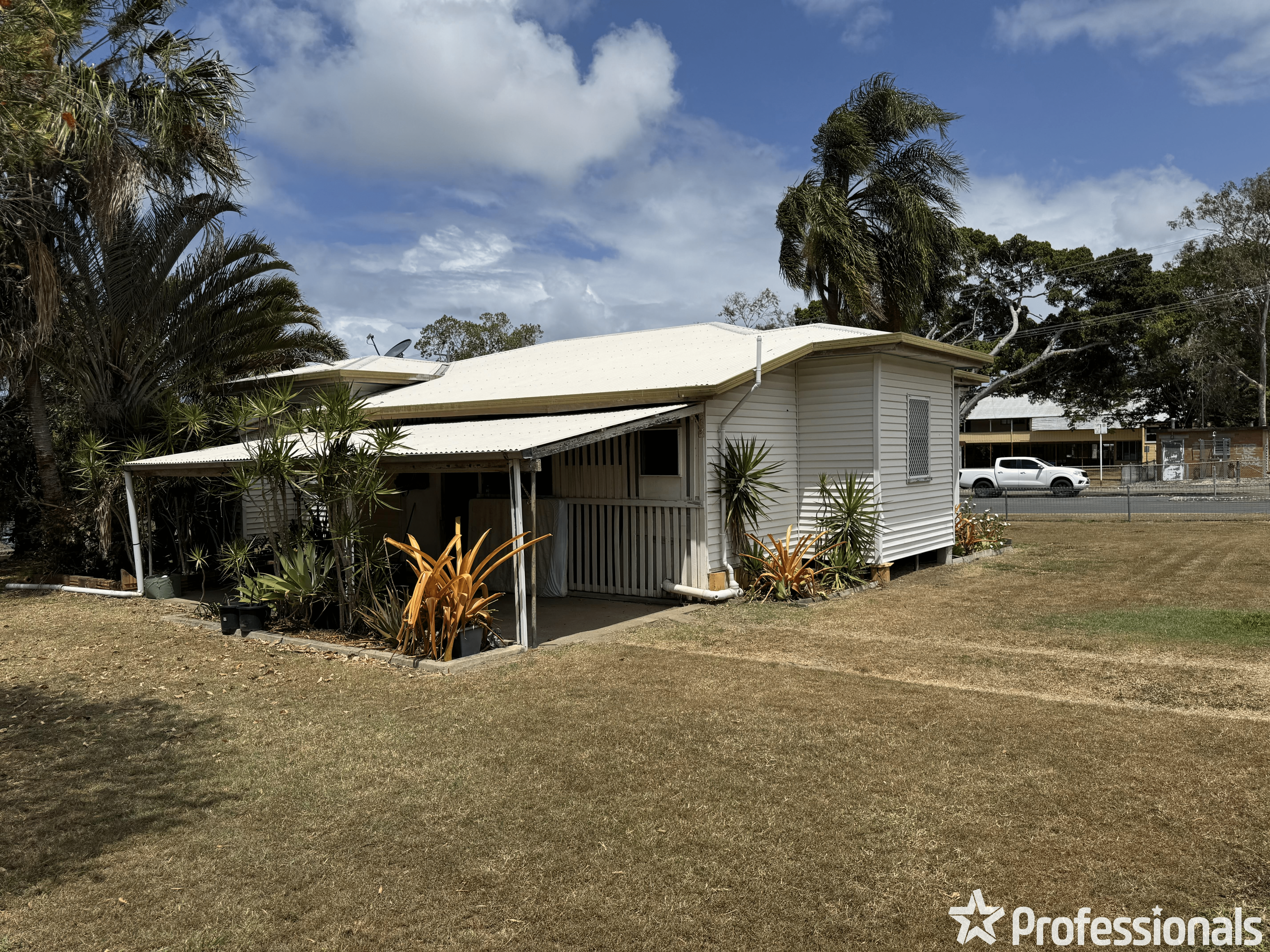 1 Pine Street, ANDERGROVE, QLD 4740