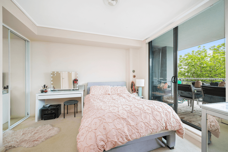 30/27 Bennelong Parkway, WENTWORTH POINT, NSW 2127