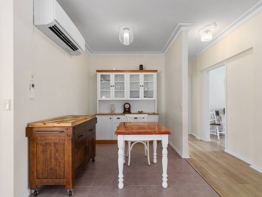 90 Stirling Drive, LAKES ENTRANCE, VIC 3909