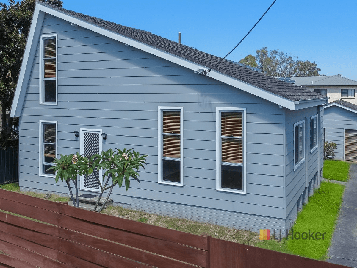 68 Leonard Avenue, TOUKLEY, NSW 2263