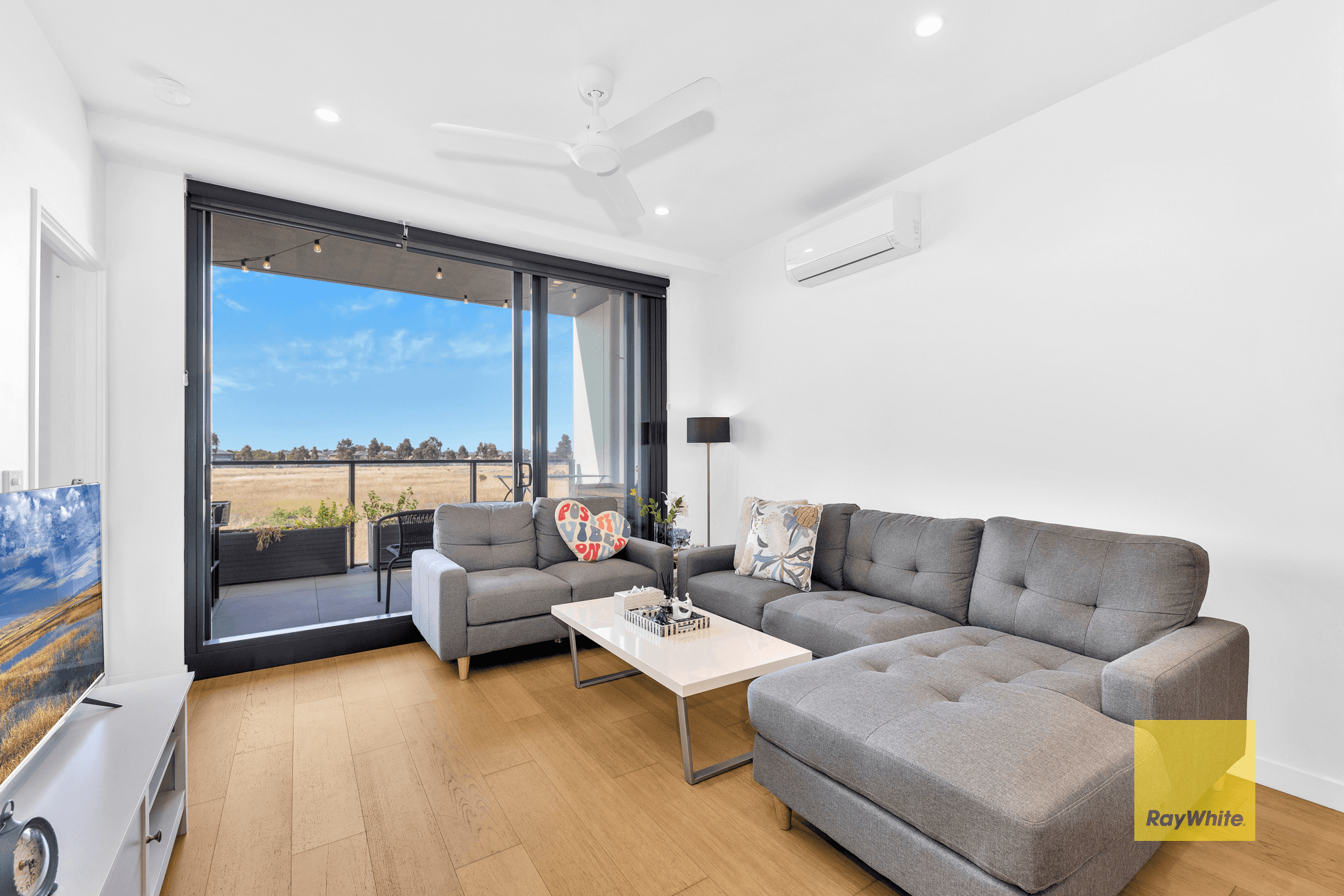 101/30 Clark Street, WILLIAMS LANDING, VIC 3027