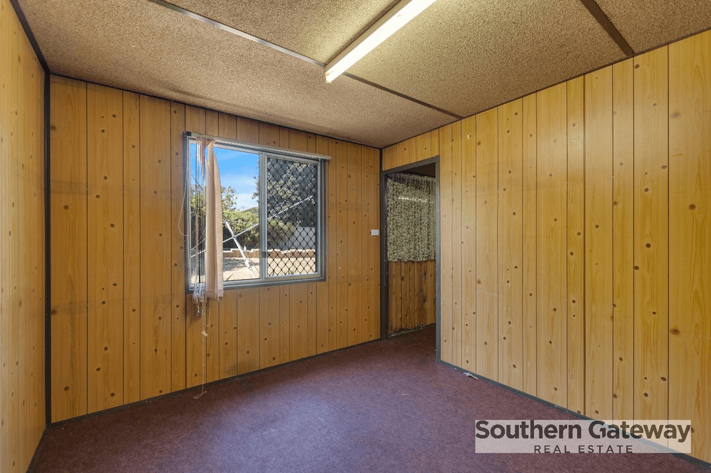 8 Christmas Avenue, ORELIA, WA 6167