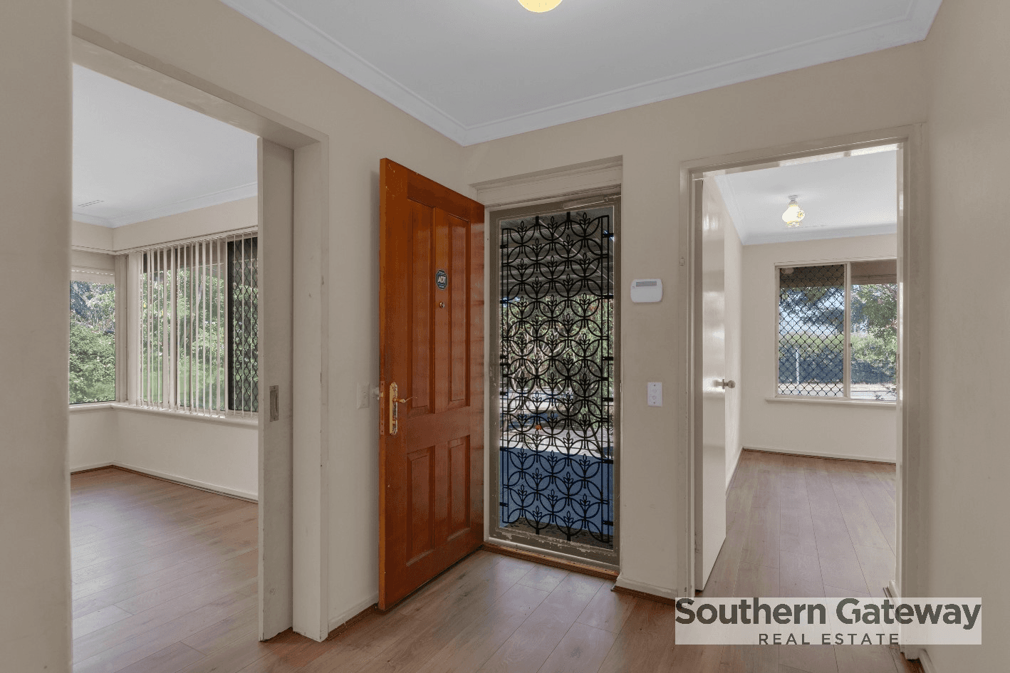 8 Christmas Avenue, ORELIA, WA 6167