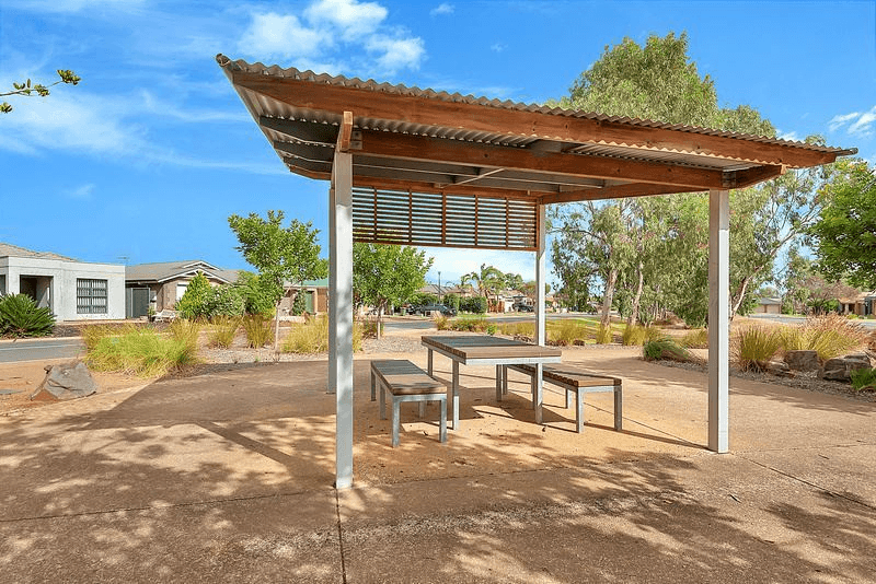 17 Almond Circuit, Munno Para West, SA 5115