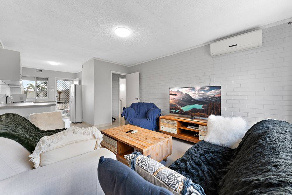 9/3 Burgundy Crescent, SPEARWOOD, WA 6163