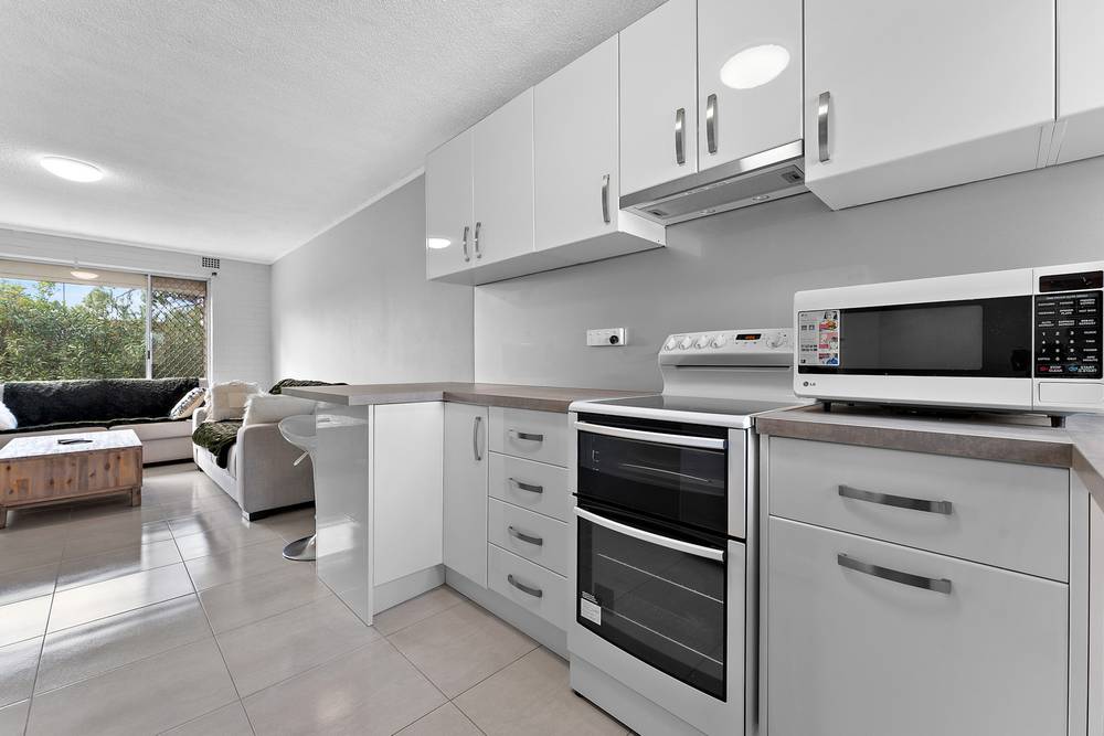 9/3 Burgundy Crescent, SPEARWOOD, WA 6163