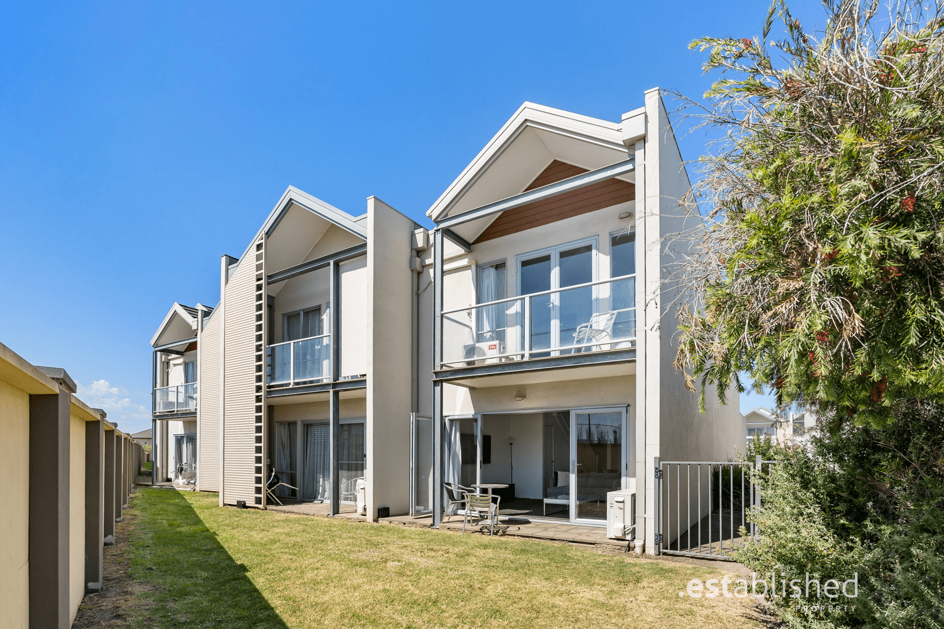 7/9 Greg Norman Drive, SANCTUARY LAKES, VIC 3030