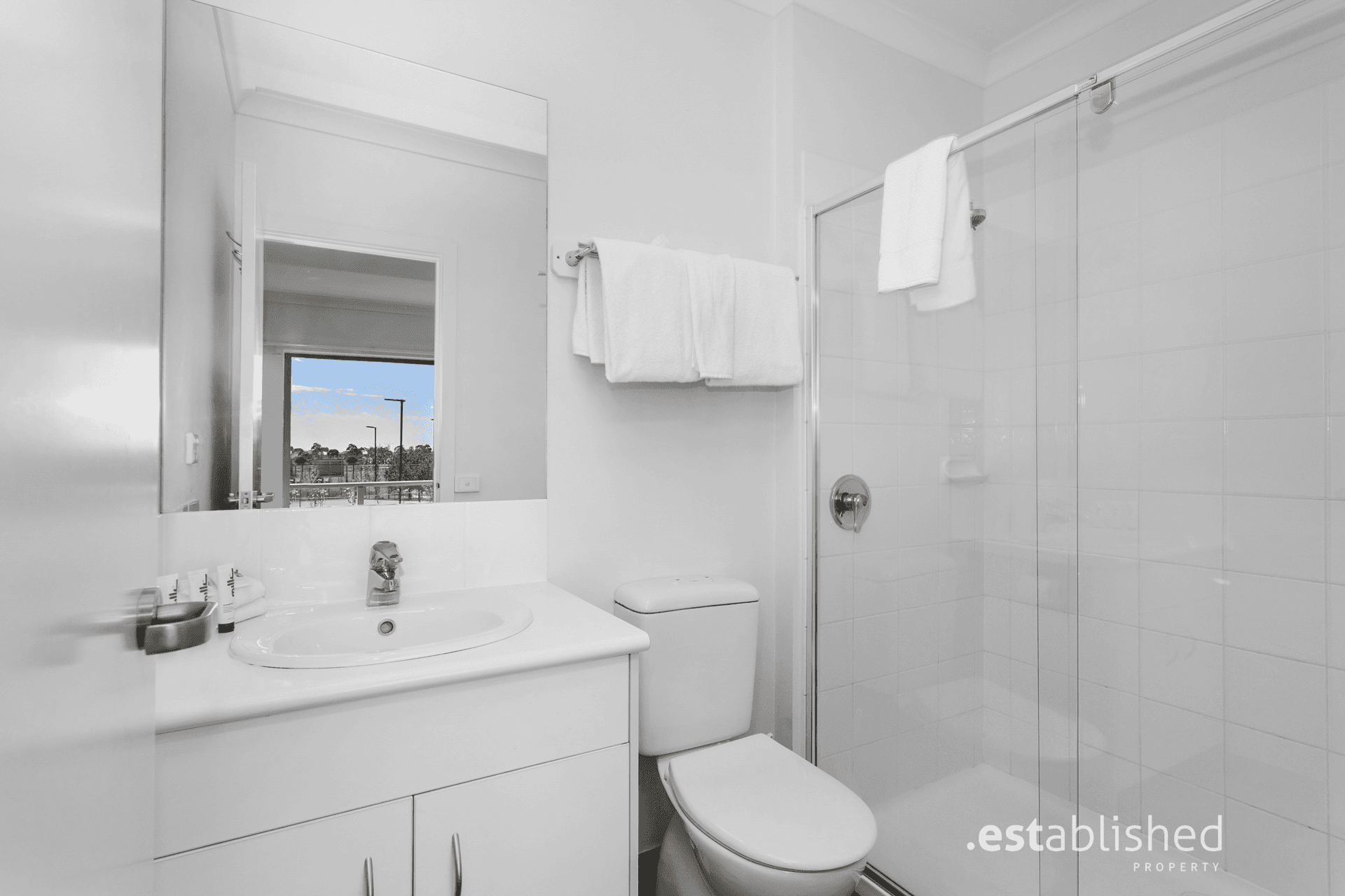 7/9 Greg Norman Drive, SANCTUARY LAKES, VIC 3030