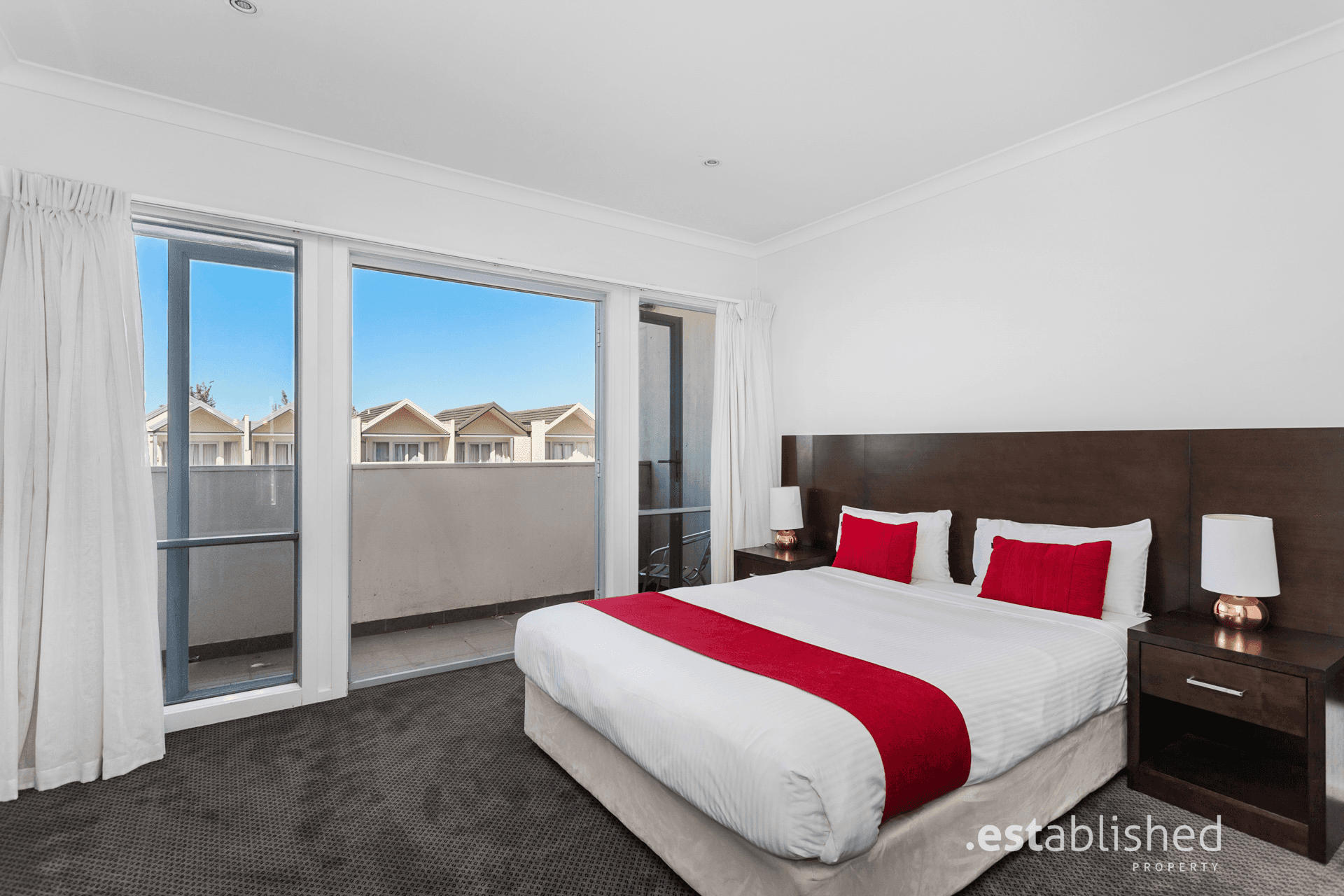 7/9 Greg Norman Drive, SANCTUARY LAKES, VIC 3030