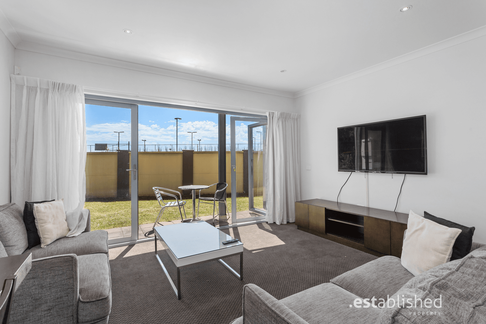 7/9 Greg Norman Drive, SANCTUARY LAKES, VIC 3030