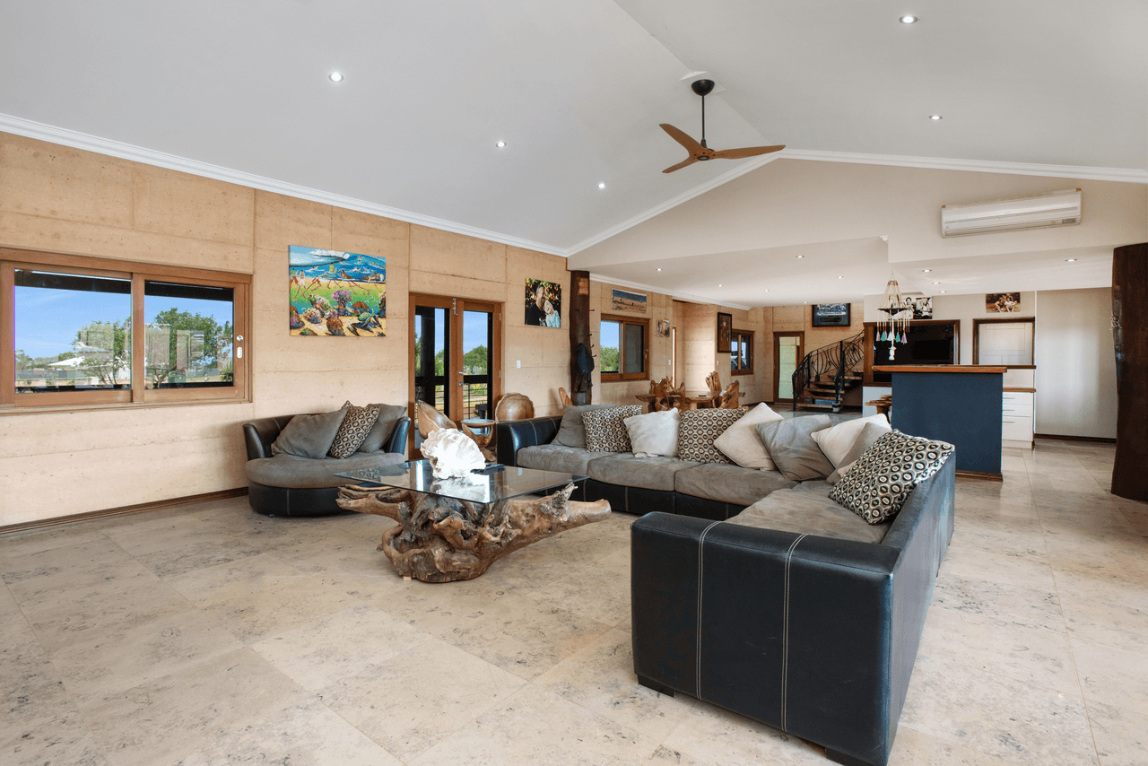 106 Wittenoom Circle, WHITE PEAK, WA 6532