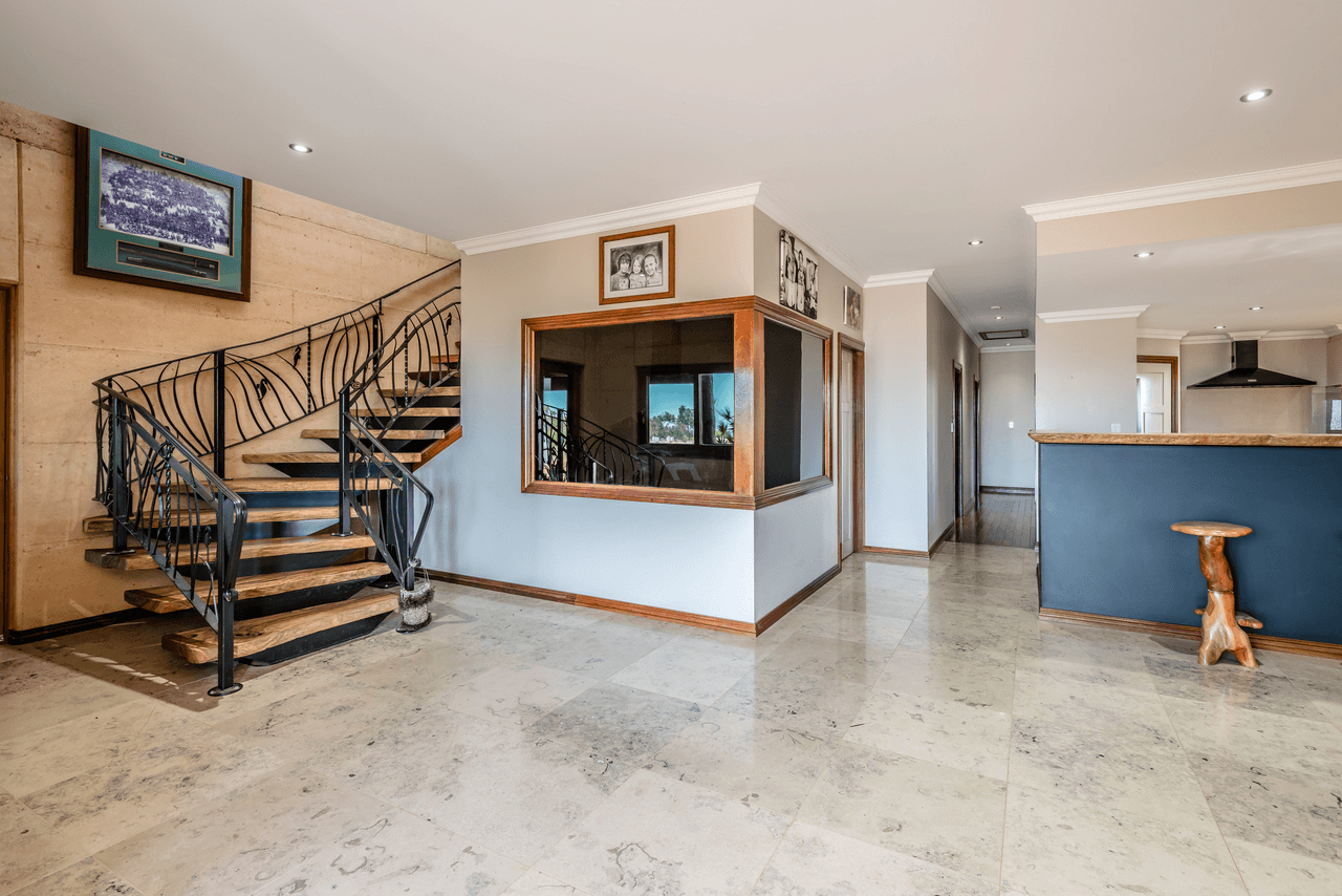 106 Wittenoom Circle, WHITE PEAK, WA 6532