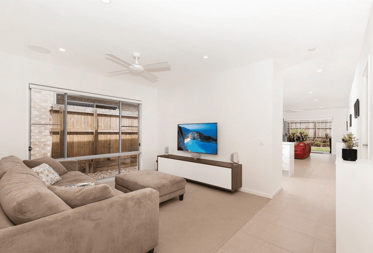 11 King Orchid Circuit, Coomera, QLD 4209