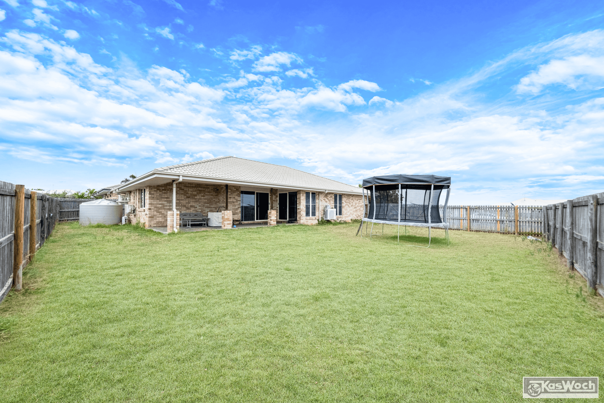 8 BRONCO CRESCENT, GRACEMERE, QLD 4702