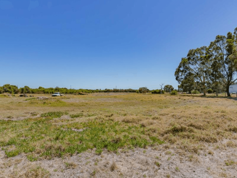 767 Armadale Road, FORRESTDALE, WA 6112