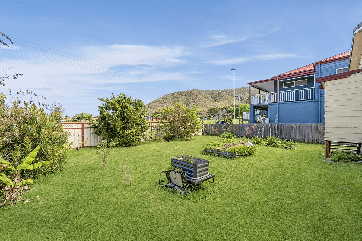 15 Castle Street, Laurieton, NSW 2443