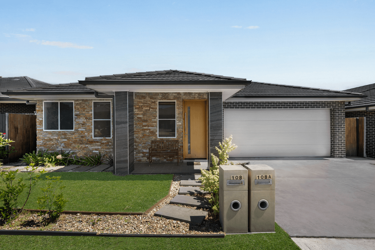 108 Holden Drive, ORAN PARK, NSW 2570