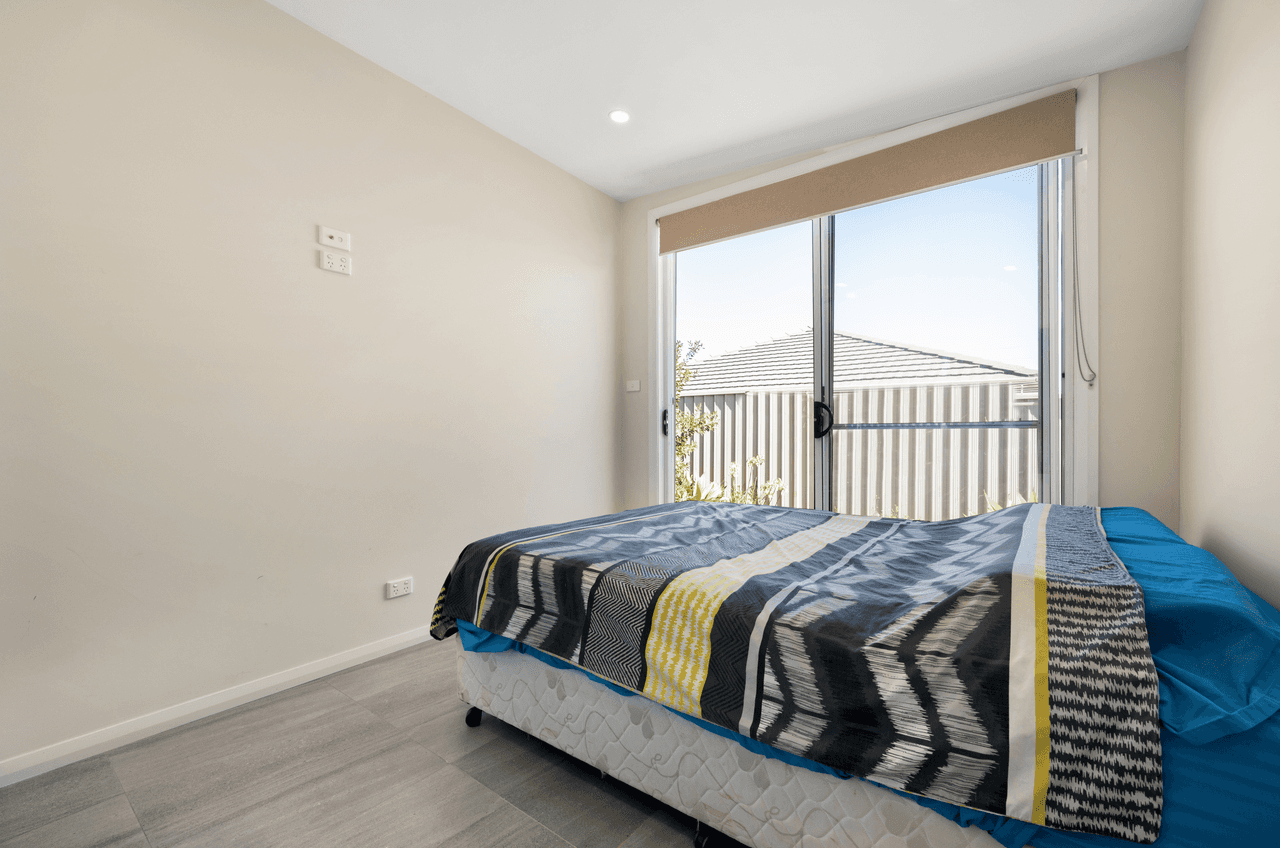 108 Holden Drive, ORAN PARK, NSW 2570