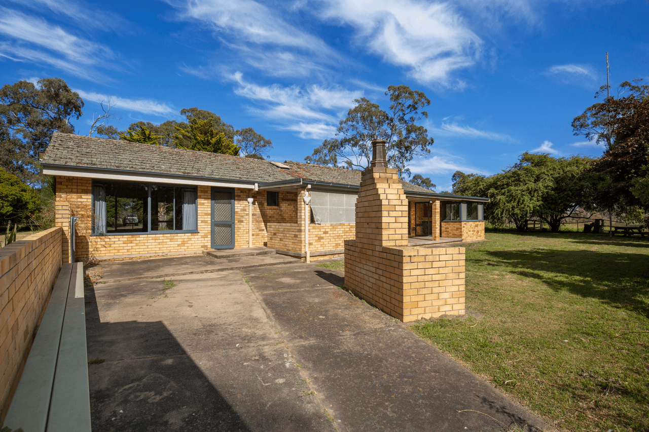 565 Long Swamp Road, ARMIDALE, NSW 2350