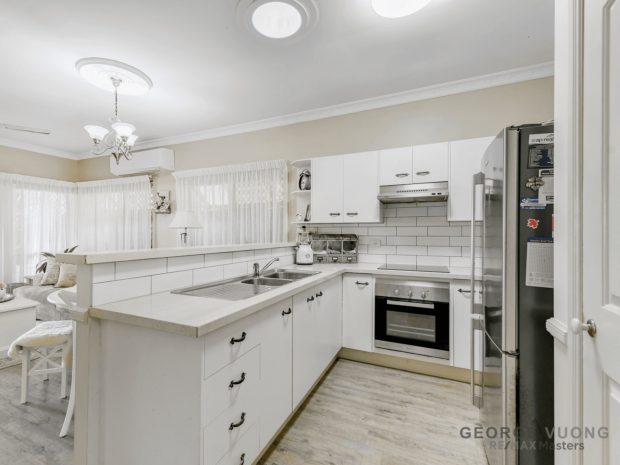 10 Halifax Ct, FOREST LAKE, QLD 4078