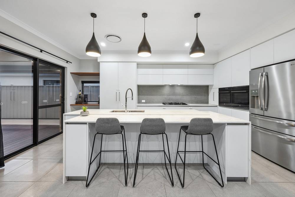 9 Loseto Link, PIARA WATERS, WA 6112