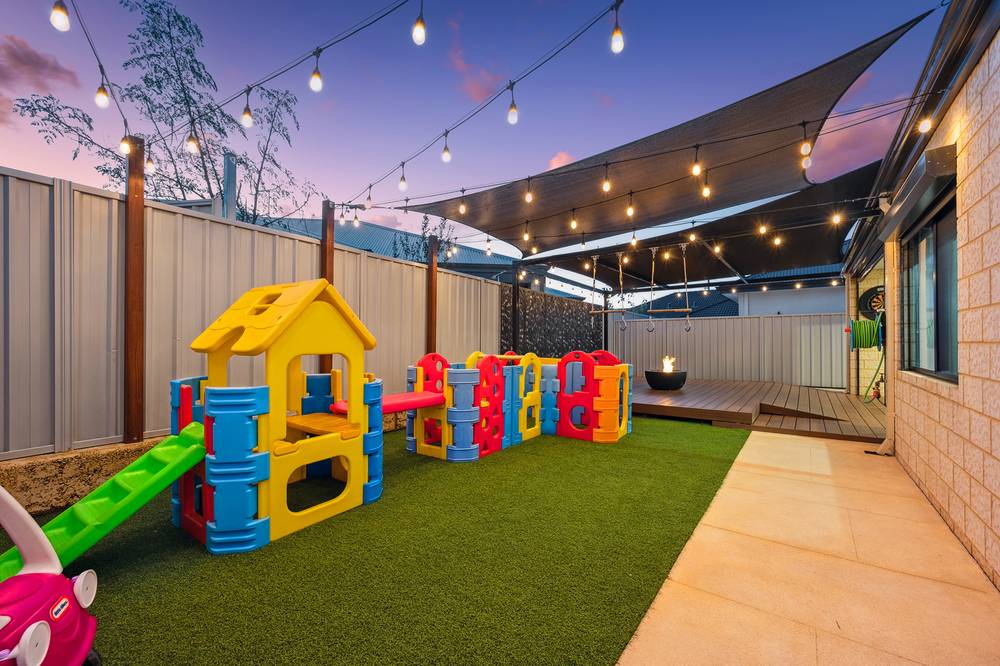9 Loseto Link, PIARA WATERS, WA 6112