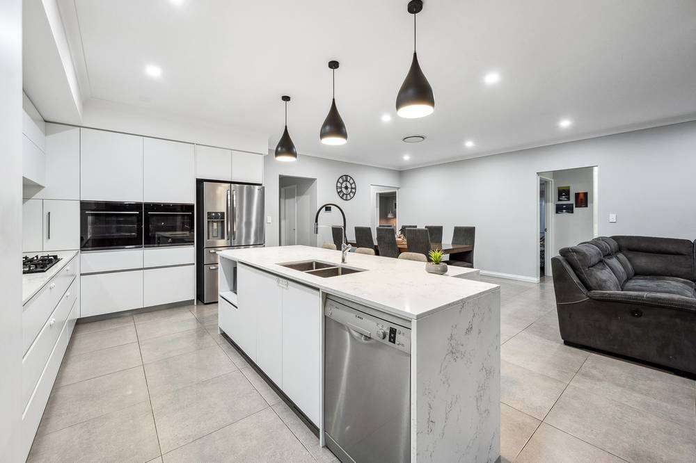9 Loseto Link, PIARA WATERS, WA 6112