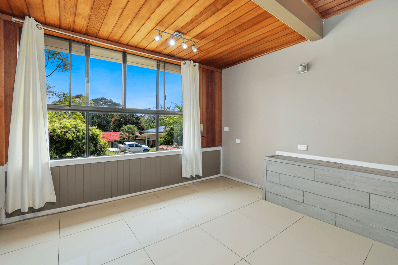 15 Mantalini Street, AMBARVALE, NSW 2560