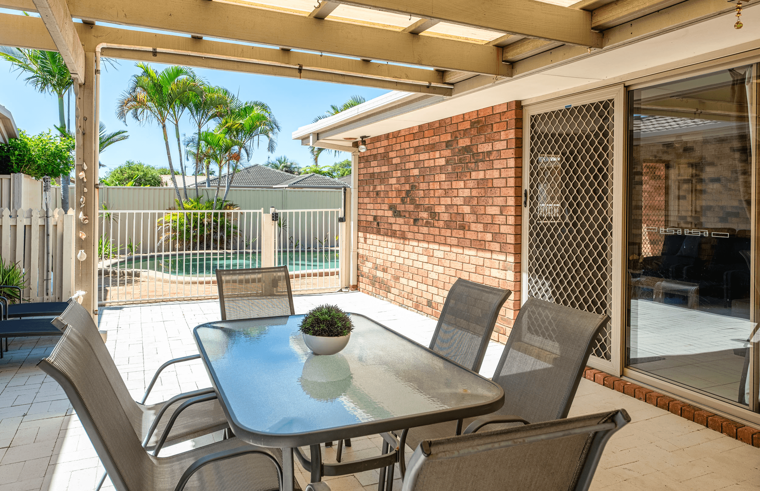 22 Nozomi Street, Burleigh Waters, QLD 4220