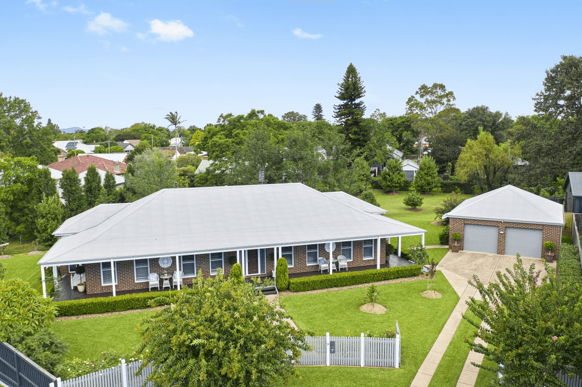 9 Williams Close, Lorn, NSW 2320