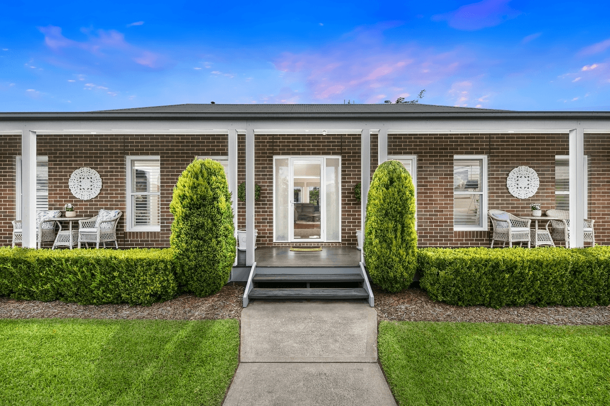 9 Williams Close, Lorn, NSW 2320