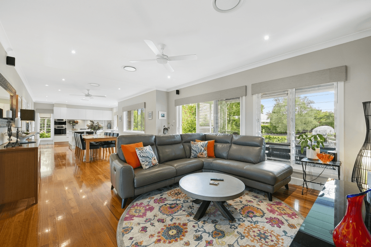 9 Williams Close, Lorn, NSW 2320