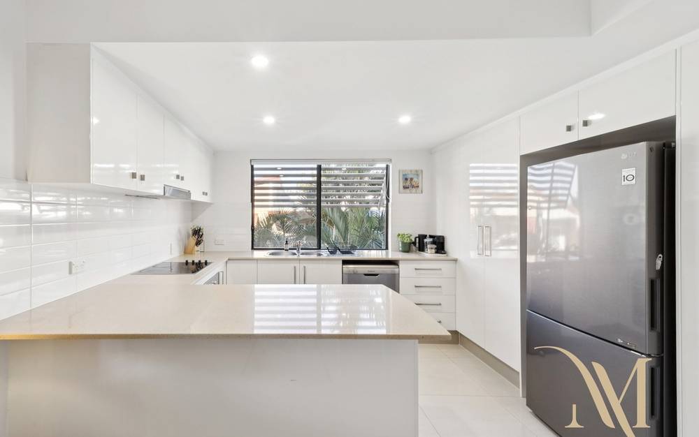 11/24 Parker Street, Labrador, QLD 4215