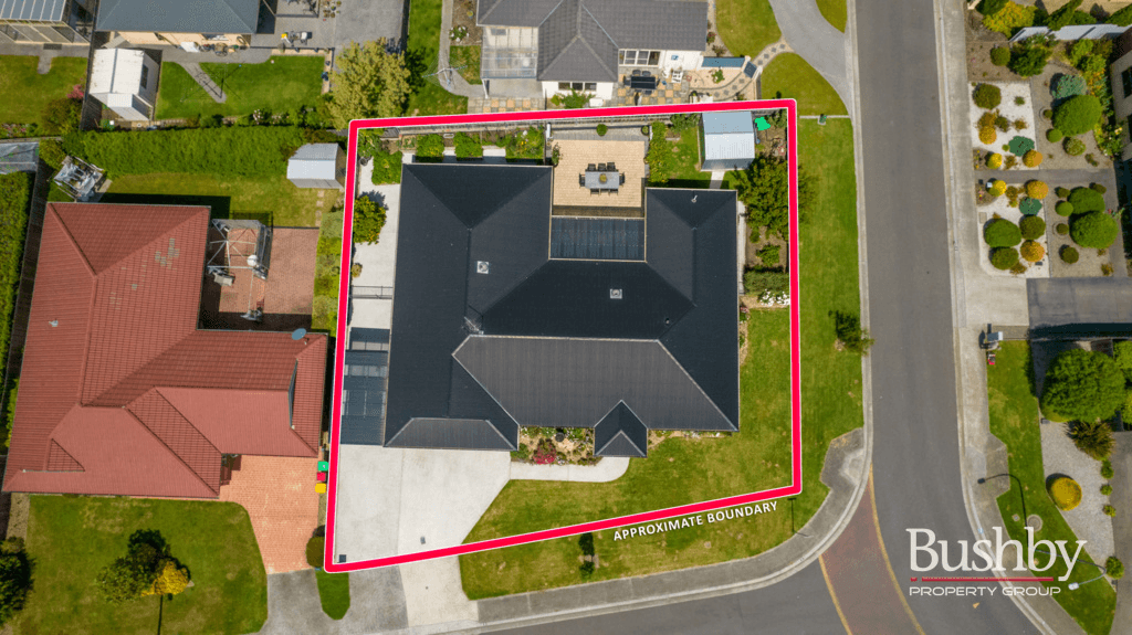 2 Pocket Place, NEWNHAM, TAS 7248