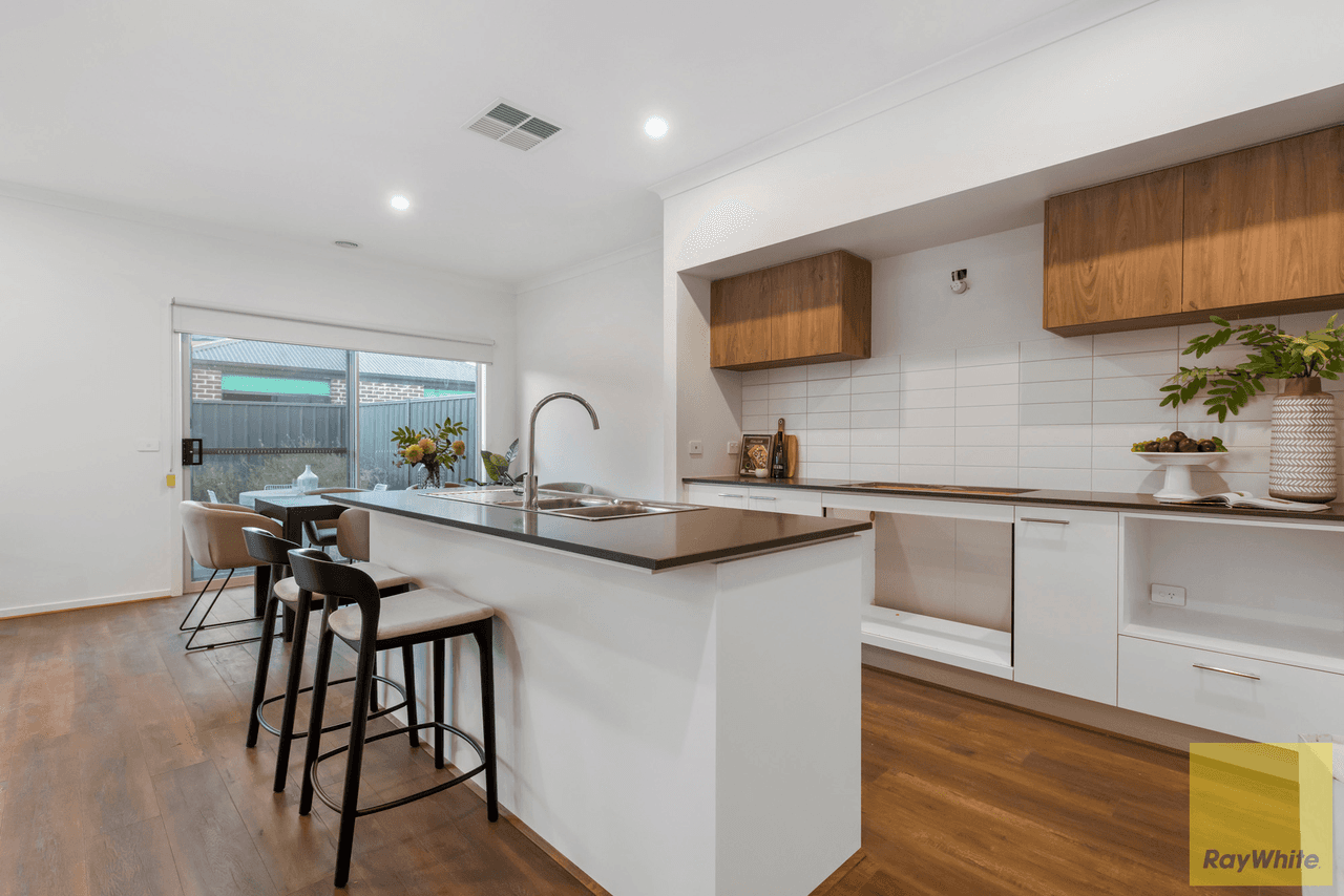 10 Merapi Grove, TRUGANINA, VIC 3029