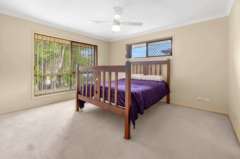 33 Saint Stephens Drive, UPPER COOMERA, QLD 4209