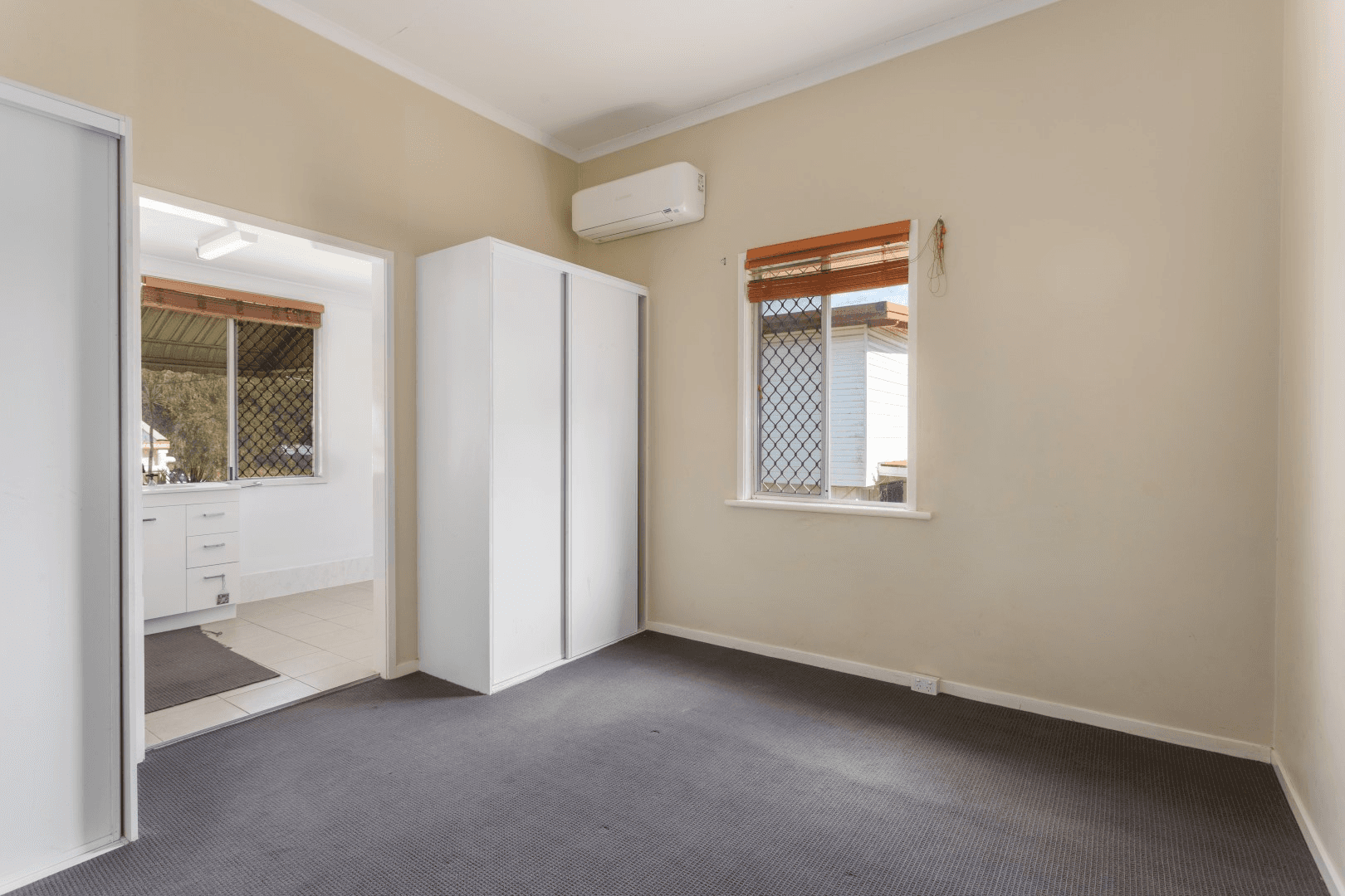 31 Lupton Street, CHURCHILL, QLD 4305