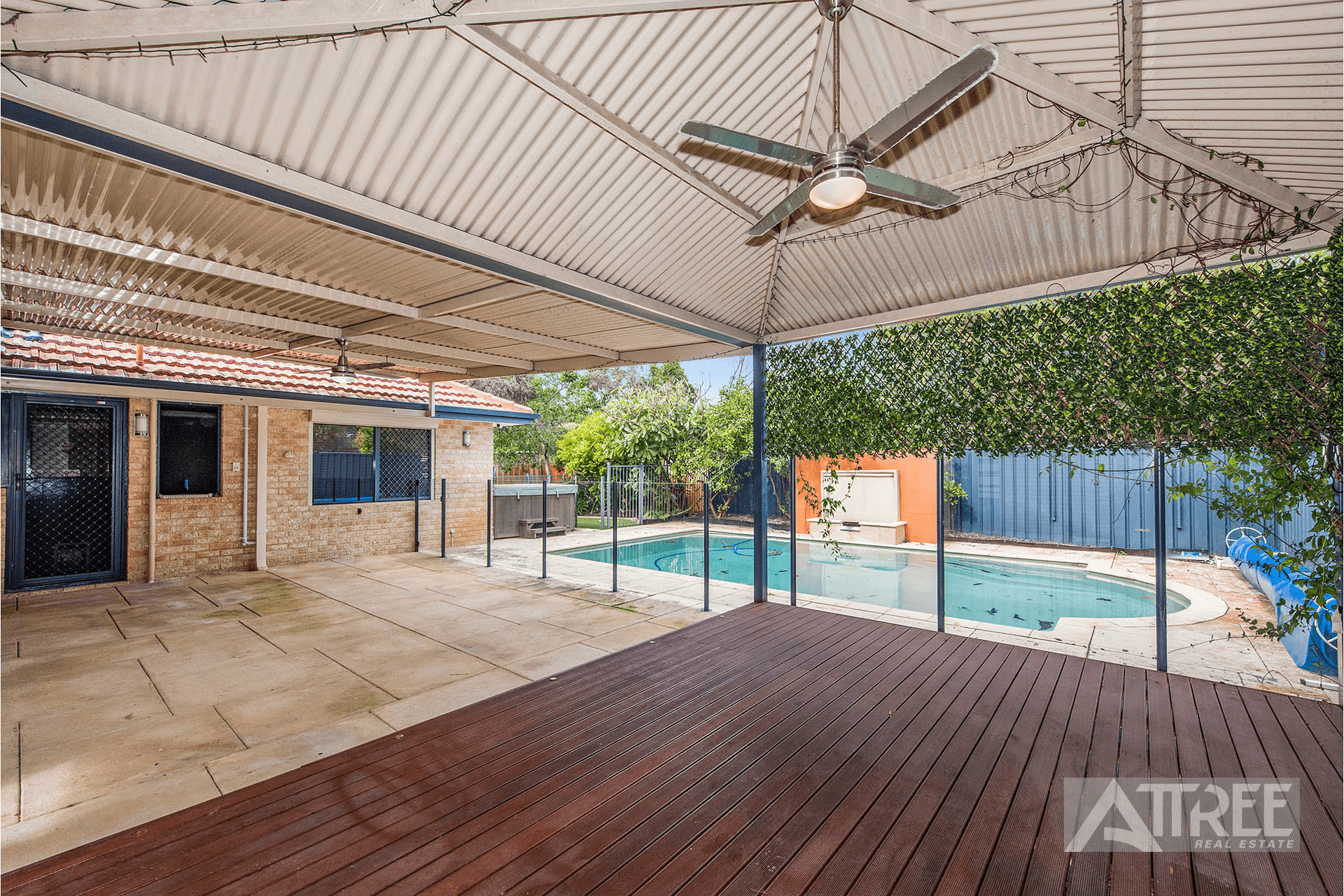 2 Sanctuary Avenue, Canning Vale, WA 6155