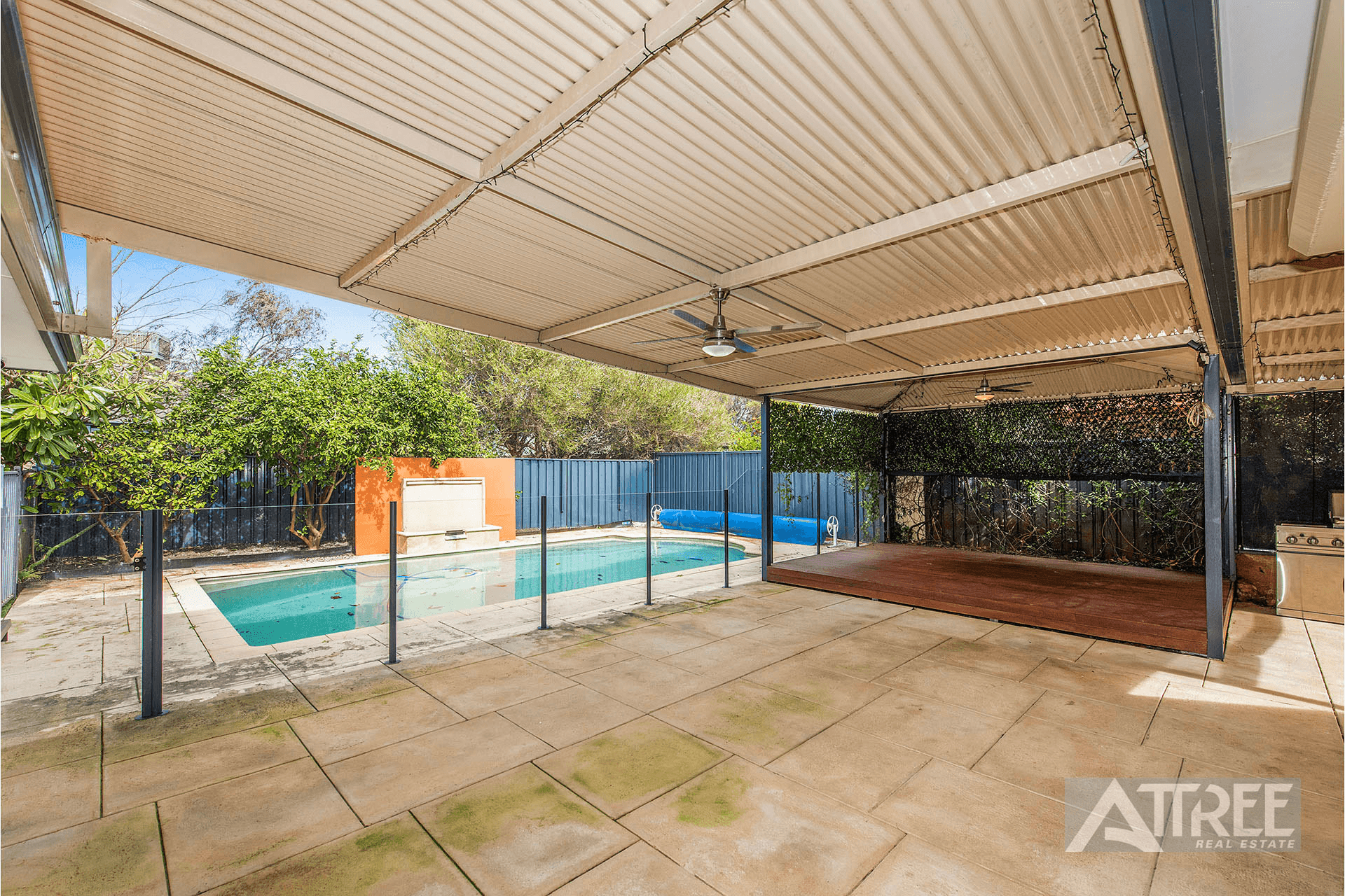 2 Sanctuary Avenue, Canning Vale, WA 6155