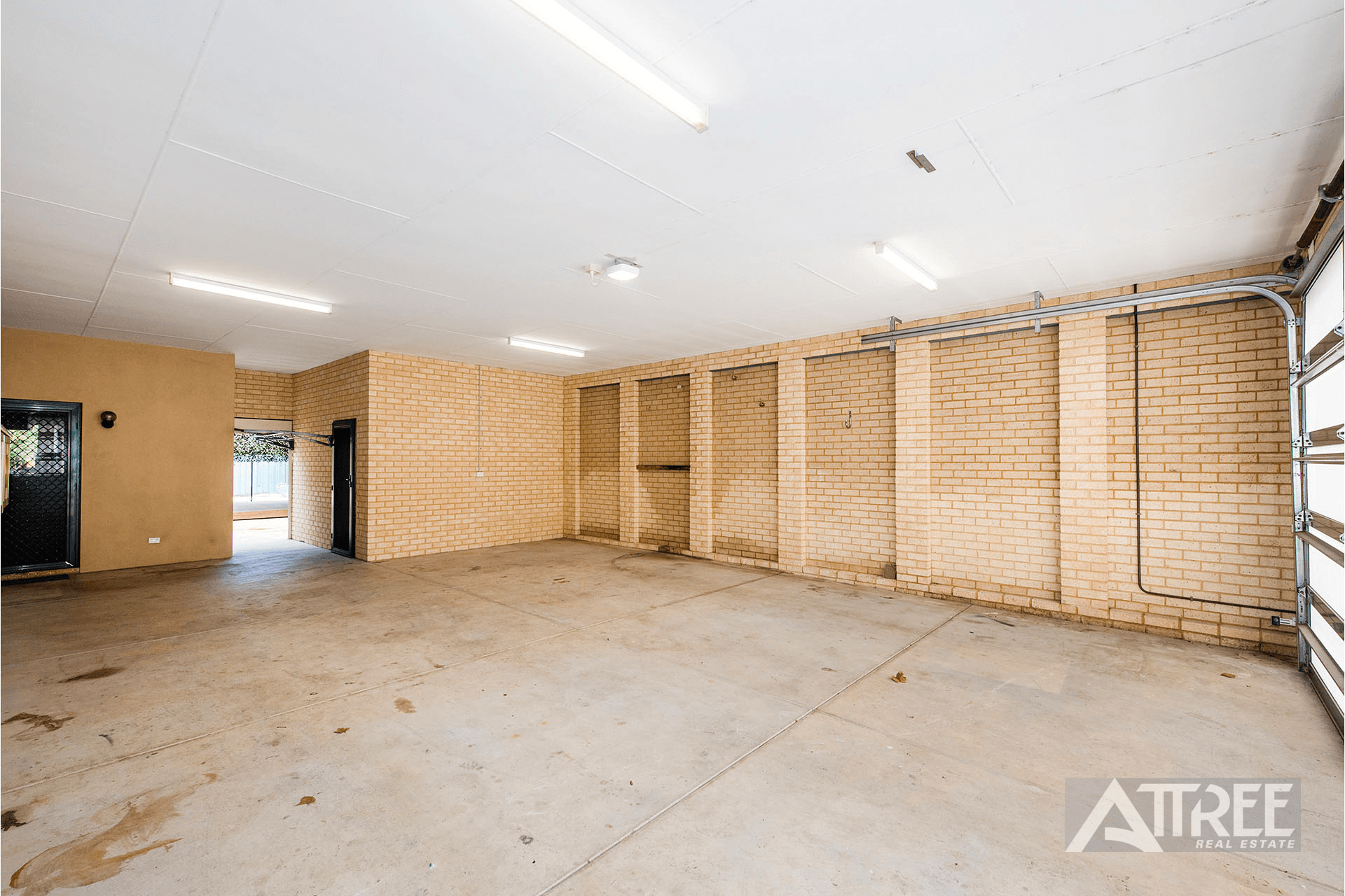 2 Sanctuary Avenue, Canning Vale, WA 6155