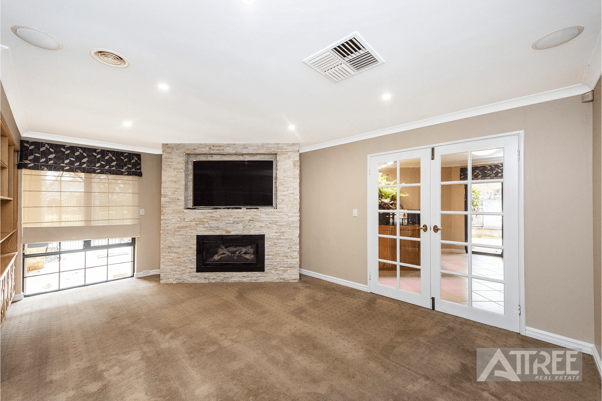 2 Sanctuary Avenue, Canning Vale, WA 6155