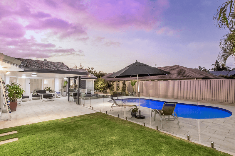 17 Camberwell Circuit, Robina, QLD 4226