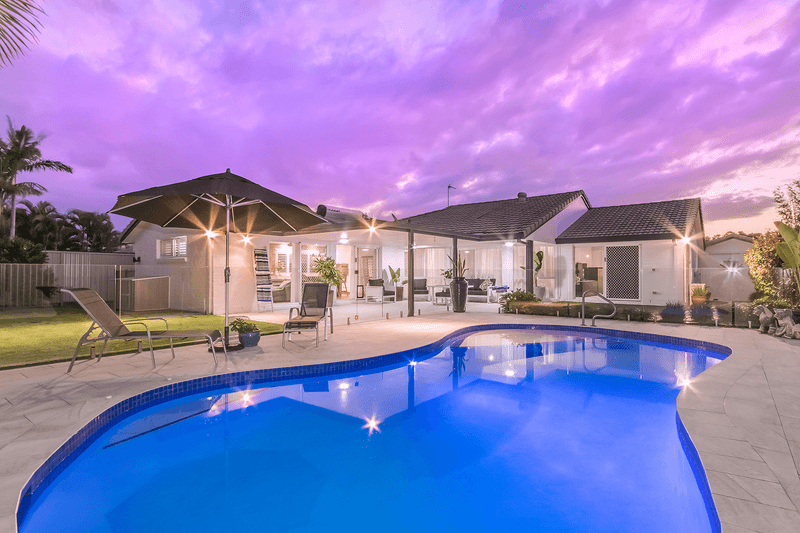 17 Camberwell Circuit, Robina, QLD 4226