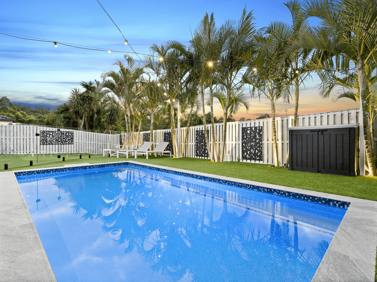 6 Orara Street, PACIFIC PINES, QLD 4211