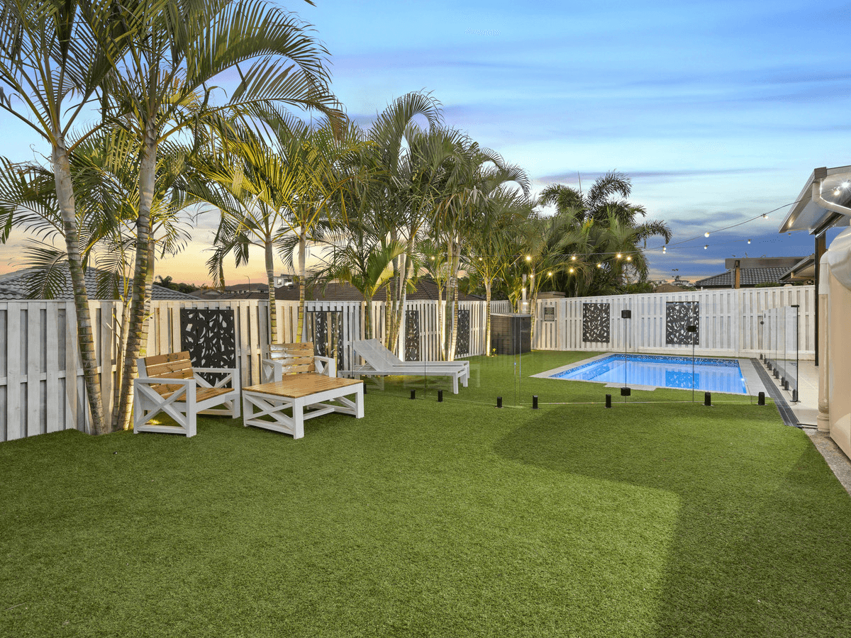 6 Orara Street, PACIFIC PINES, QLD 4211