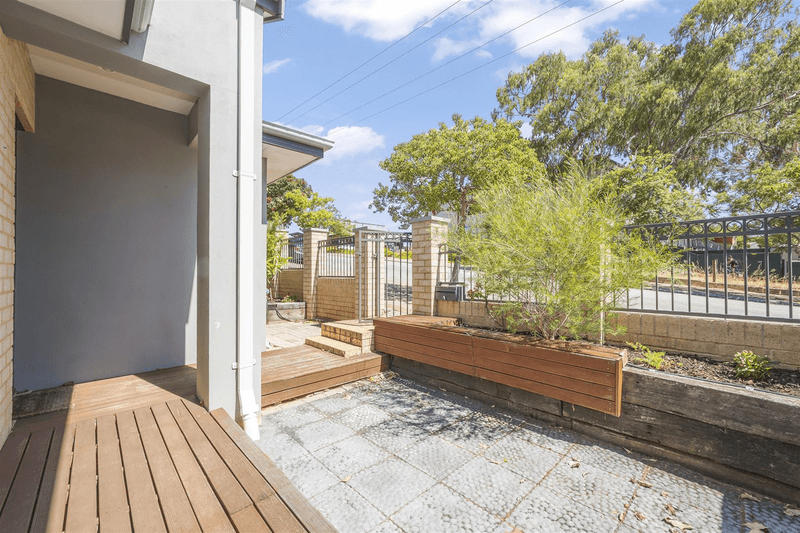 7/3  Dodd Street, Hamilton Hill, WA 6163