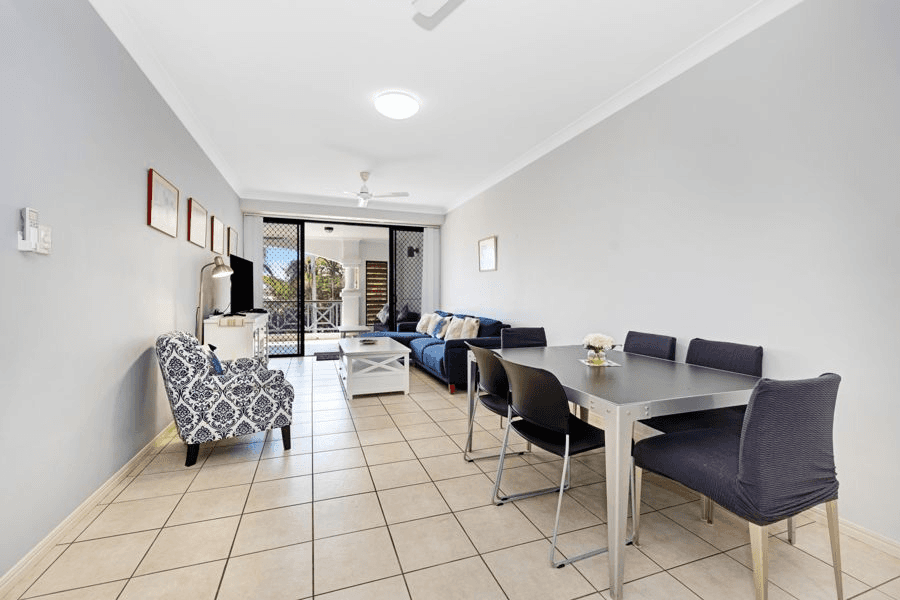 2/304 Stanley Street, NORTH WARD, QLD 4810
